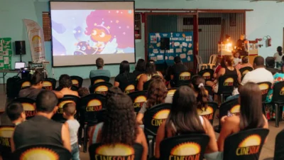 CineSolar reúne público em sessão gratuita em Cosmópolis