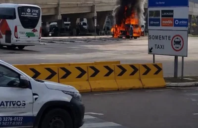 Incêndio destrói van em estacionamento de Viracopos e mobiliza equipes em Campinas