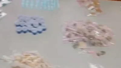 PM apreende mais de 460 porções de drogas e detém dois suspeitos