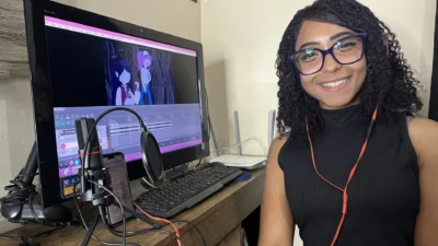 Jovem de Cosmópolis usa fã dublagem para dar voz a personagens de animes e desenhos