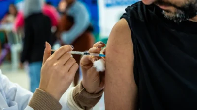 Vacinação contra a gripe está disponível para toda a população em Paulínia