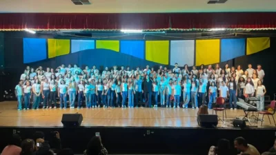 Coral Jovem homenageia a Seleção Brasileira em apresentação especial