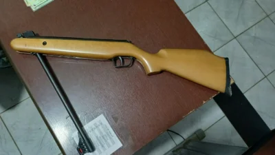 Espingarda é apreendida após briga entre familiares na Rua Francisco Perucci