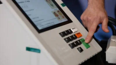 Eleições 2026: eleitor votará para seis cargos; confira a ordem na urna
