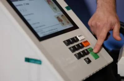 Eleições 2026: eleitor votará para seis cargos; confira a ordem na urna