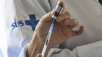 Anvisa amplia indicação de vacina contra meningite para bebês