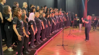 Encontro de corais reúne grupos da região em noite musical